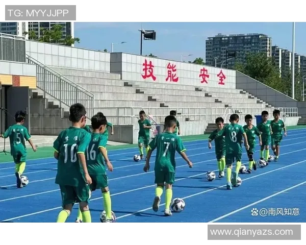 娃娃足球工程助力青少年体育发展培养未来足球人才的创新实践与探索